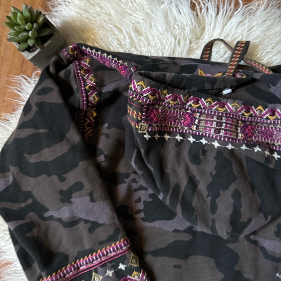 Johnny Was Valmere Embroidered Pull On Hoodie - Picture 6 of 7